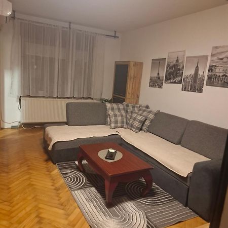 Zg Zapad Zagreb Exterior foto