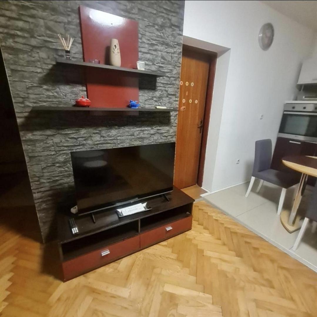 Zg Zapad Zagreb Exterior foto